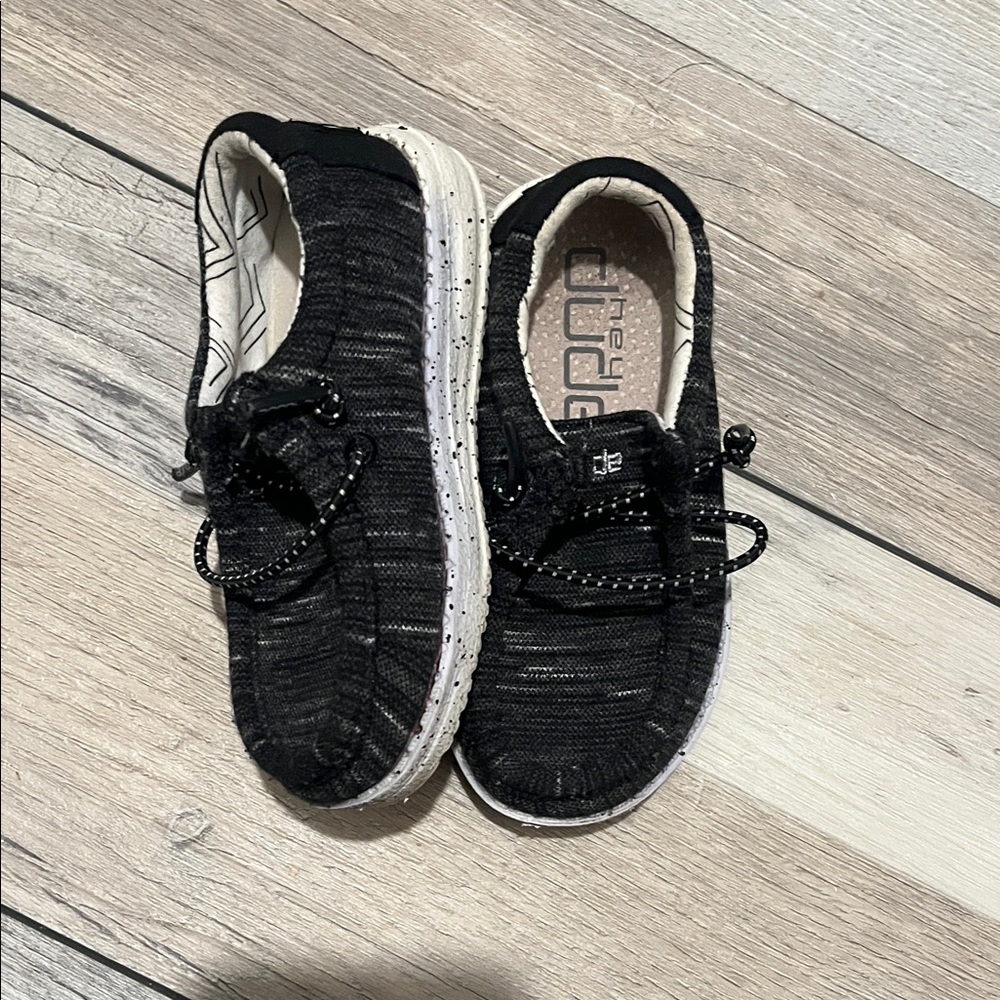 Hey Dude Kids Moccasins in Black and White